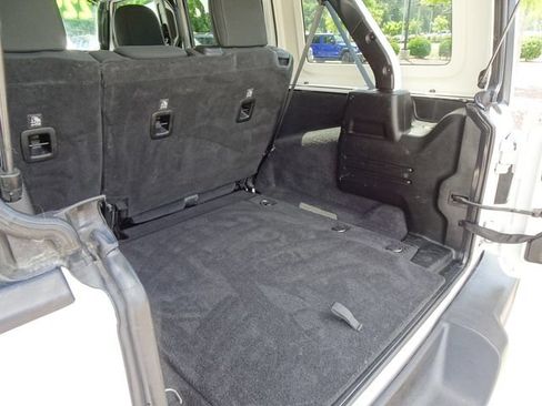 Used 2018 Jeep Wrangler Unlimited Sport S AWD/4WD image 28