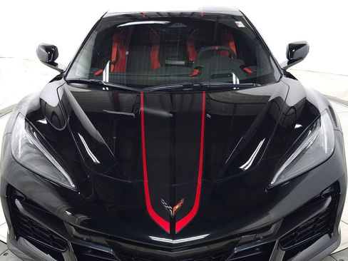 Used 2025 Chevrolet Corvette Z06 w/ Stealth Interior Trim Package RWD image 14