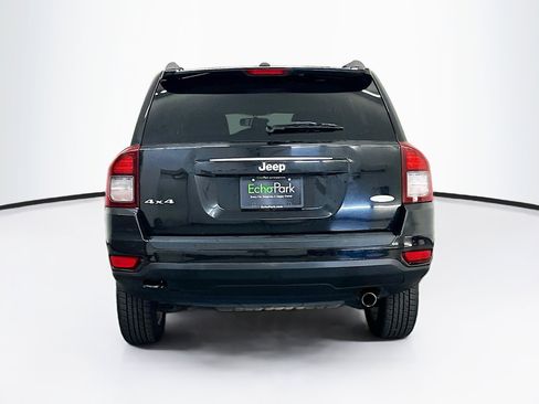 Used 2014 Jeep Compass Latitude AWD/4WD image 7