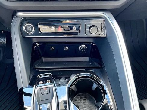 Used 2025 Audi Q5 Premium w/ Premium Plus AWD/4WD image 16
