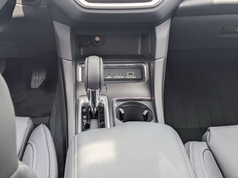 Certified 2025 Subaru Ascent Limited w/ Popular Package #1 image 19