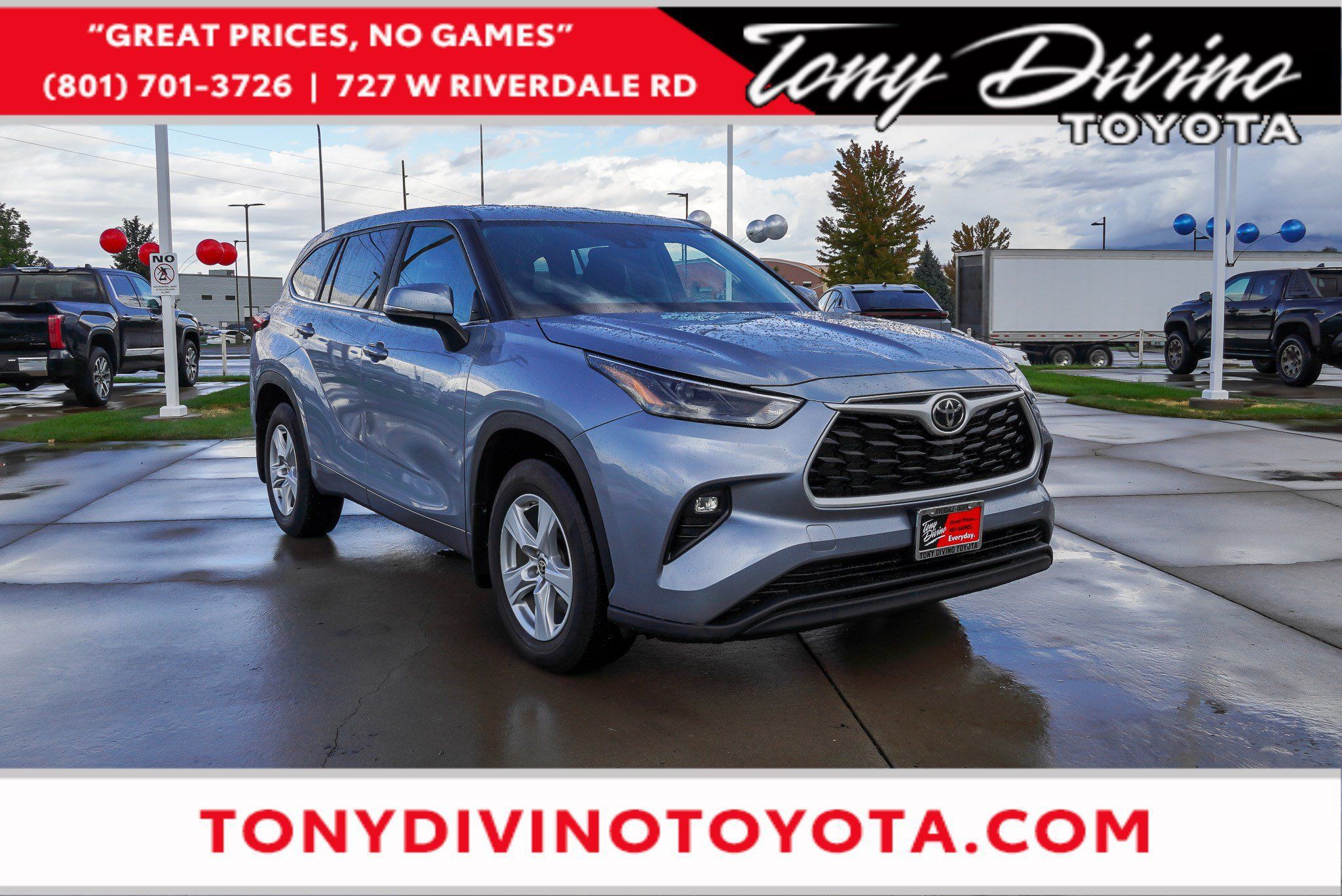 Used 2023 Toyota Highlander LE AWD/4WD image 1