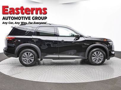 Used 2025 Nissan Pathfinder SV