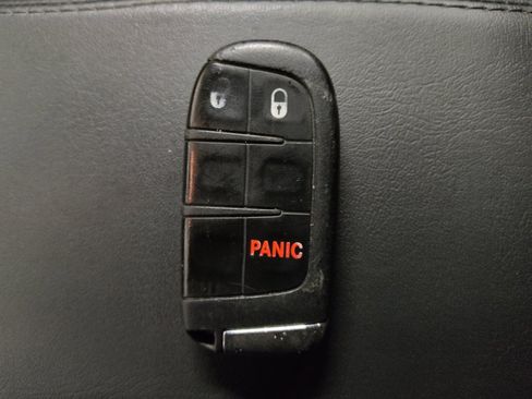 Used 2020 Jeep Renegade Altitude FWD image 32