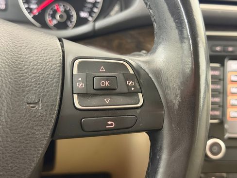 Used 2015 Volkswagen Passat TDI SEL Premium FWD image 29