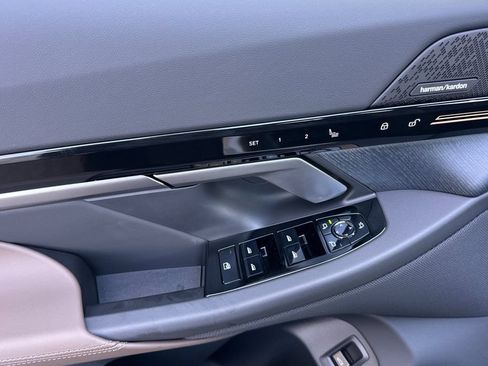New 2026 BMW 530i RWD image 10