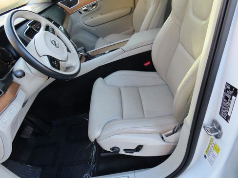 Used 2018 Volvo XC90 T6 Inscription w/ Convenience Package image 11