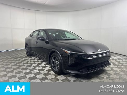 Used 2025 Kia K4 FWD image 3