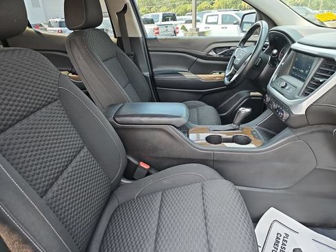 Used 2019 GMC Acadia SLE w/ LPO, Floor Liner Package FWD image 10