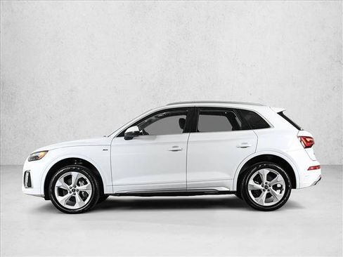 Certified 2025 Audi Q5 2.0T Premium Plus w/ Premium Plus Package AWD/4WD image 9