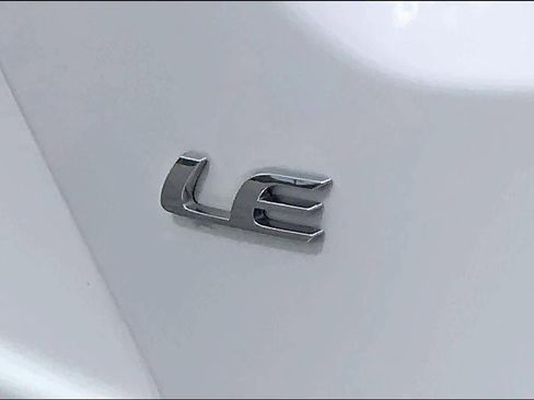 Used 2026 Toyota Corolla LE FWD image 30