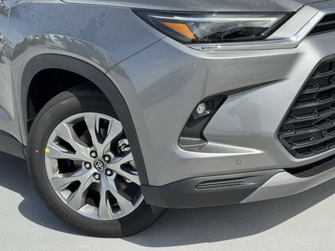 New 2026 Toyota Grand Highlander Limited AWD/4WD image 11