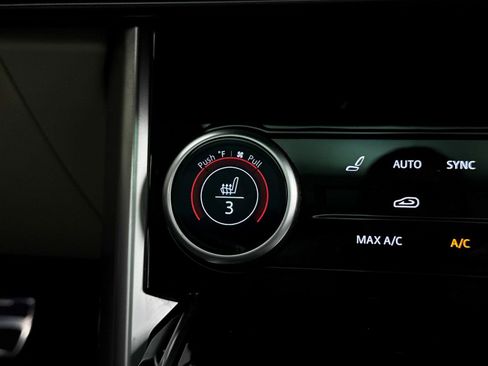 Used 2023 Land Rover Range Rover SE image 27