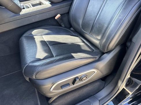 Used 2024 Jeep Wagoneer Series II w/ Flexible Seating Group image 22