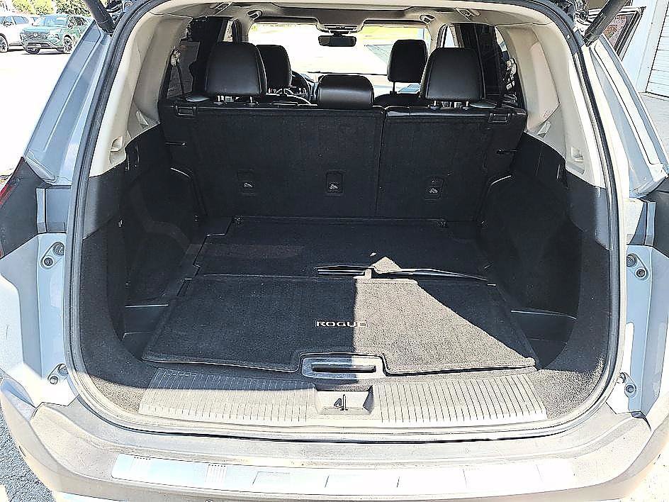 Certified 2021 Nissan Rogue Platinum FWD image 23
