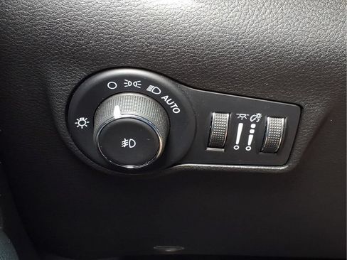 Used 2025 Jeep Compass Limited AWD/4WD image 20