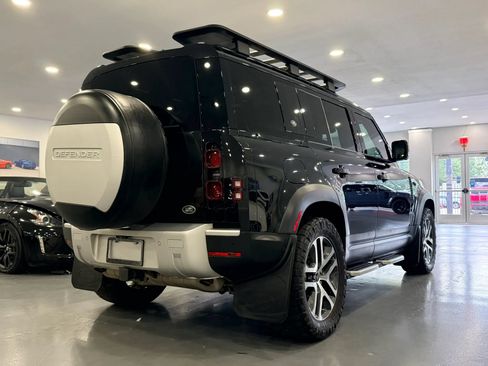 Used 2023 Land Rover Defender 110 SE AWD/4WD image 7