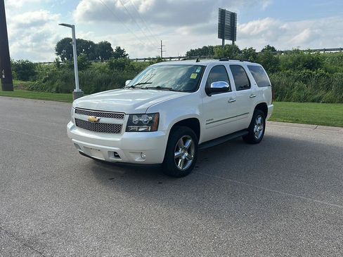 Used 2013 Chevrolet Tahoe LTZ AWD/4WD image 7