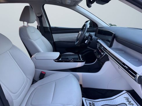 Certified 2025 Hyundai Tucson SEL image 18