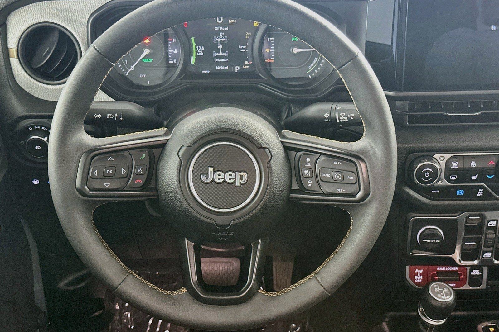 Used 2024 Jeep Wrangler Unlimited AWD/4WD image 16