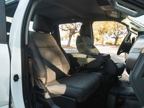 Used 2022 Ford F150 XL image 17