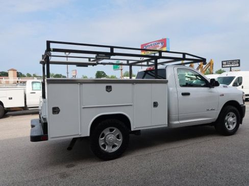 Used 2022 RAM 2500 Tradesman RWD image 4