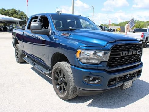 Used 2024 RAM 2500 Big Horn w/ Night Edition AWD/4WD image 14