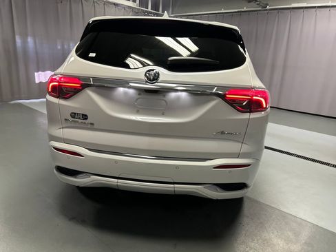 Used 2022 Buick Enclave Avenir FWD image 6