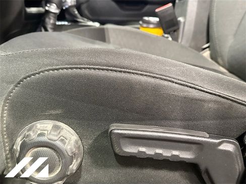 Used 2023 Jeep Gladiator Sport image 19