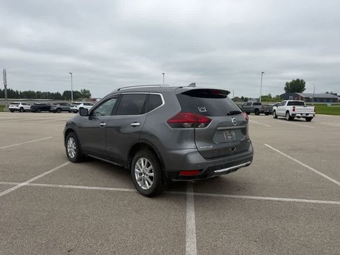 Used 2019 Nissan Rogue SV AWD/4WD image 3