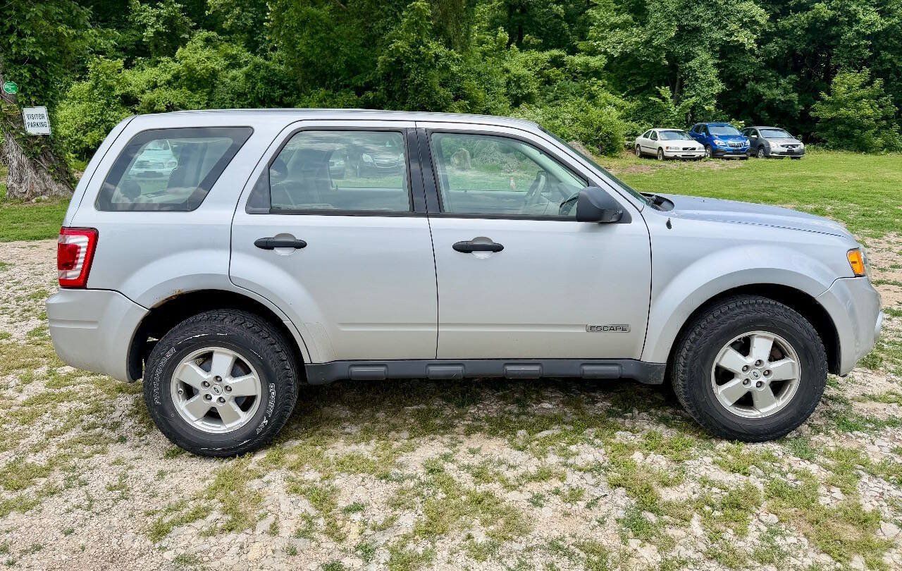 Used 2008 Ford Escape XLS FWD image 3