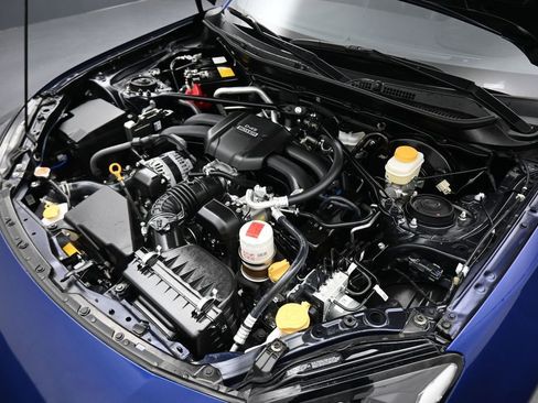 Used 2024 Toyota GR86 Premium RWD image 38