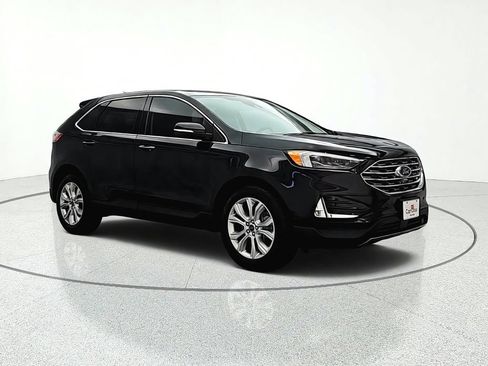 Used 2021 Ford Edge Titanium w/ Equipment Group 301A AWD/4WD image 9