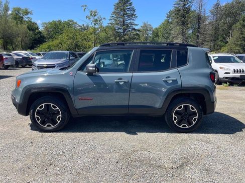Used 2016 Jeep Renegade Trailhawk AWD/4WD image 8