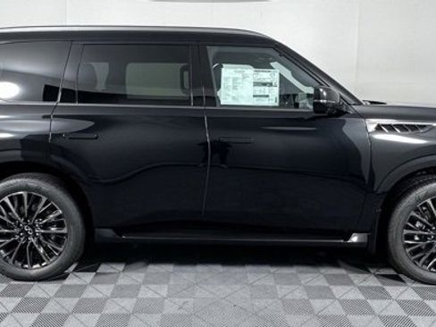 New 2026 INFINITI QX80 Autograph w/ Premium Cargo Package image 8