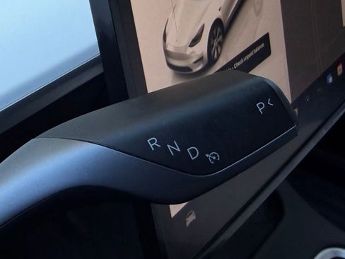 Used 2023 Tesla Model Y Long Range image 16