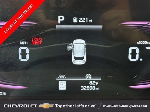 Used 2024 Kia Telluride S w/ S Sunroof Package FWD image 17