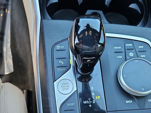 Used 2020 BMW 330i Sedan w/ Premium Package image 32