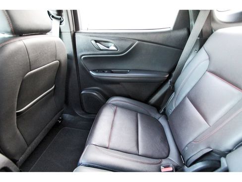 Used 2022 Chevrolet Blazer RS w/ Enhanced Convenience Package FWD image 13