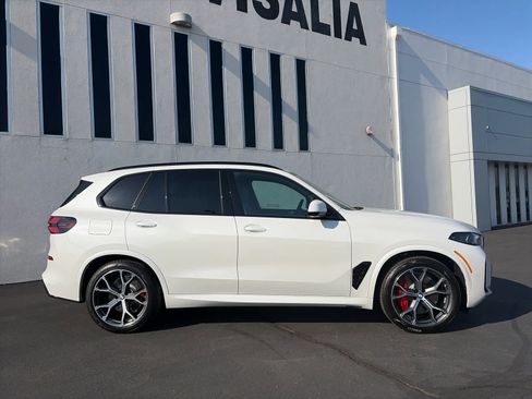New 2026 BMW X5 xDrive50e w/ M Sport Package AWD/4WD image 4