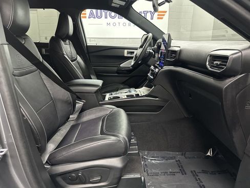 Used 2024 Ford Explorer ST w/ Equipment Group 401A image 20