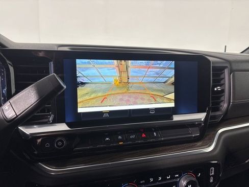 Used 2023 Chevrolet Silverado 1500 LT image 18