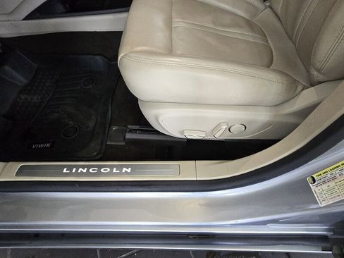 Used 2020 Lincoln MKZ Reserve w/ Elements Package FWD image 18