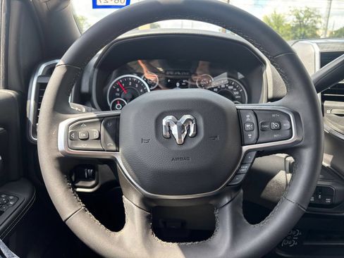Used 2025 RAM 2500 Big Horn AWD/4WD image 29