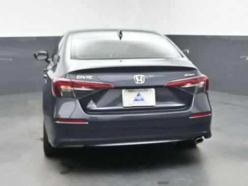 Used 2025 Honda Civic Sport image 8