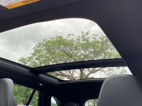 Used 2023 Mercedes-Benz EQE 350+ 4MATIC SUV w/ AMG Line Exterior Package image 17