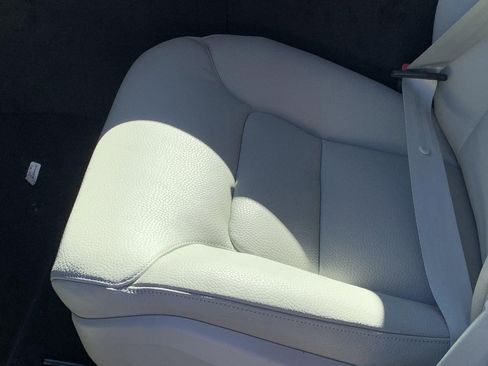 New 2024 Volvo S60 B5 Plus w/ Climate Package image 12