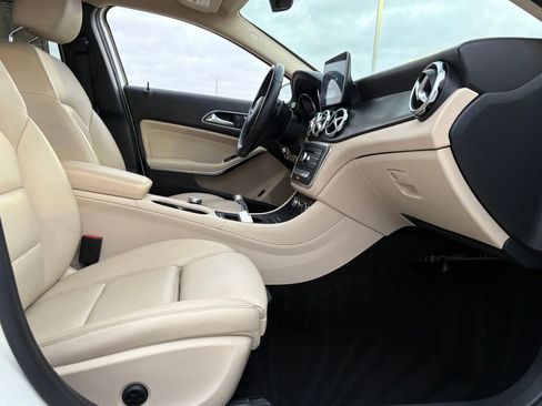 Used 2018 Mercedes-Benz GLA 250 image 39