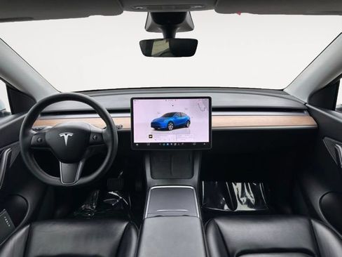 Used 2022 Tesla Model Y Long Range AWD/4WD image 11