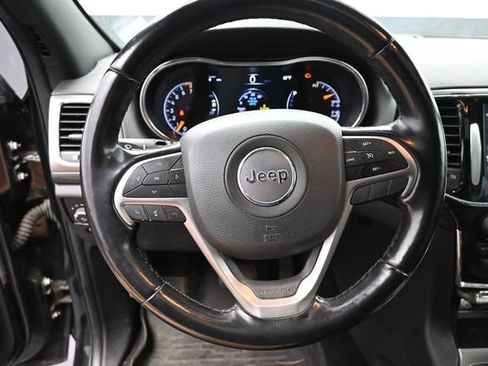 Used 2020 Jeep Grand Cherokee Laredo w/ Quick Order Package 2BN North AWD/4WD image 23